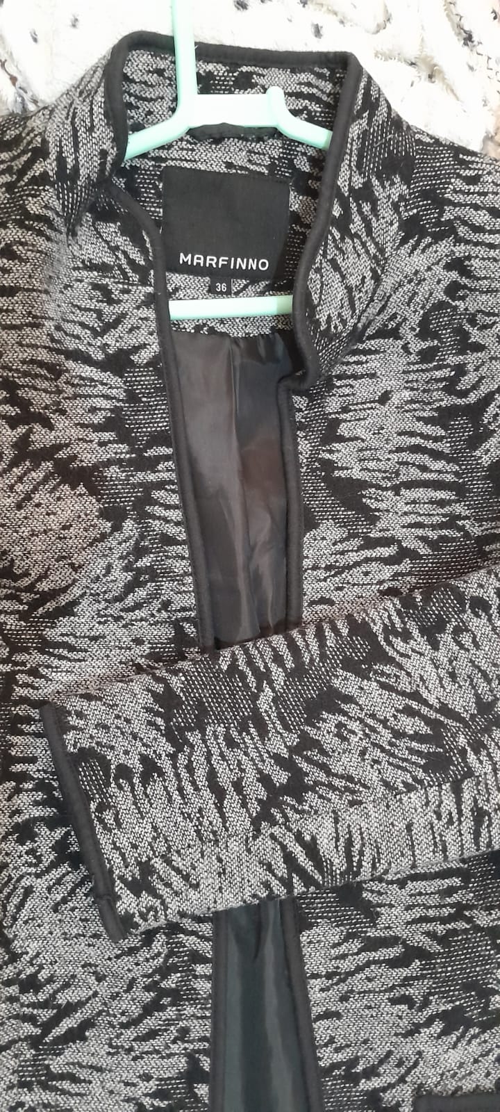 Casaco Sobretudo Marfinno Jacquard Preto e Cinza - Tam 36