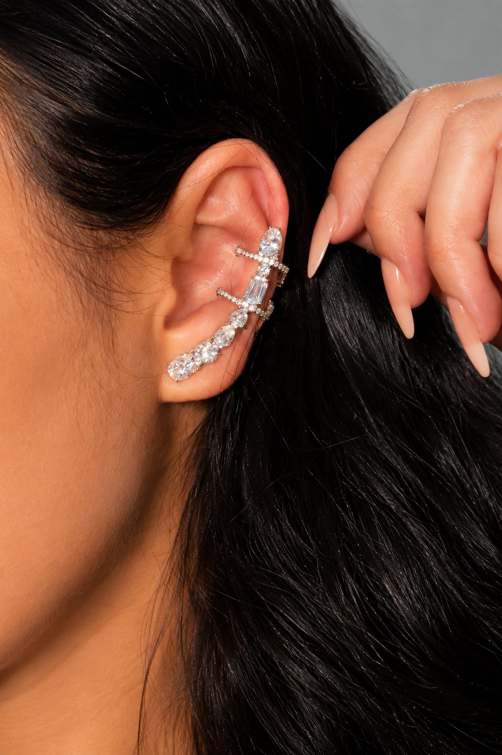 Brinco Ear Cuff Piercing Cravejado em Zircônias Importado Prata 295