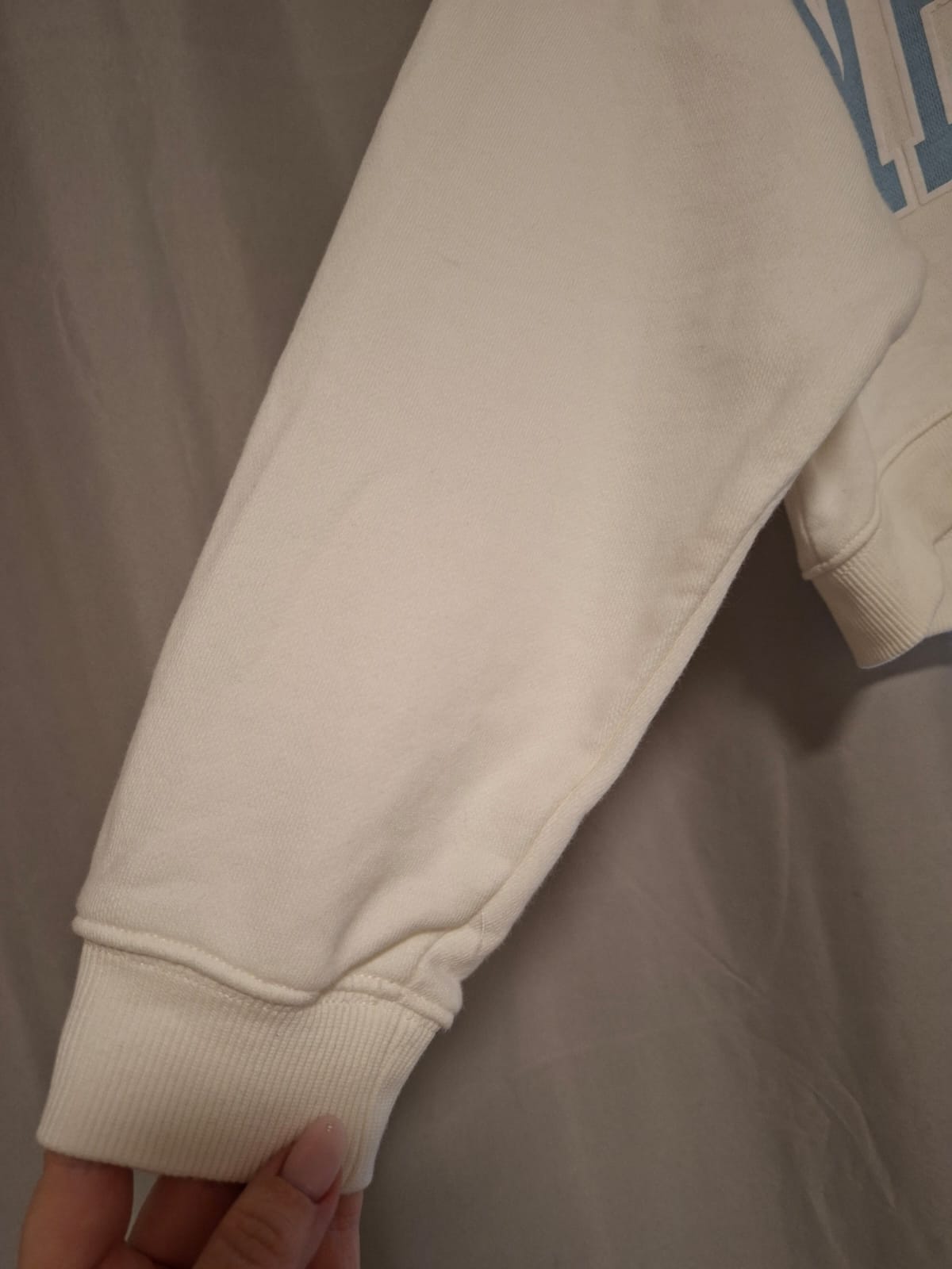 Moleton de zíper da Zara, estilo cropped, na cor off- white, tamanho M, lindíssimo!!!