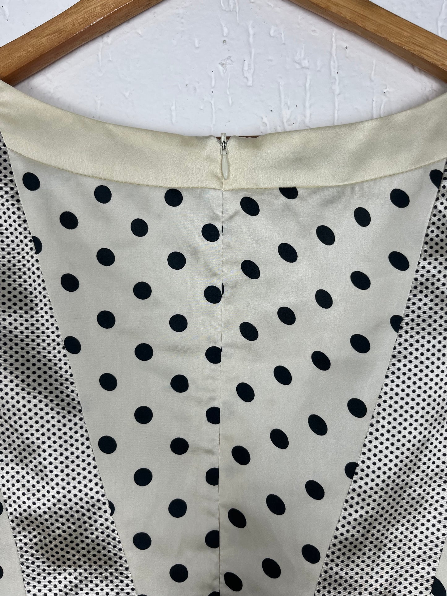 Vestido Tubinho P.A Concept com Recortes e Estampa Poá