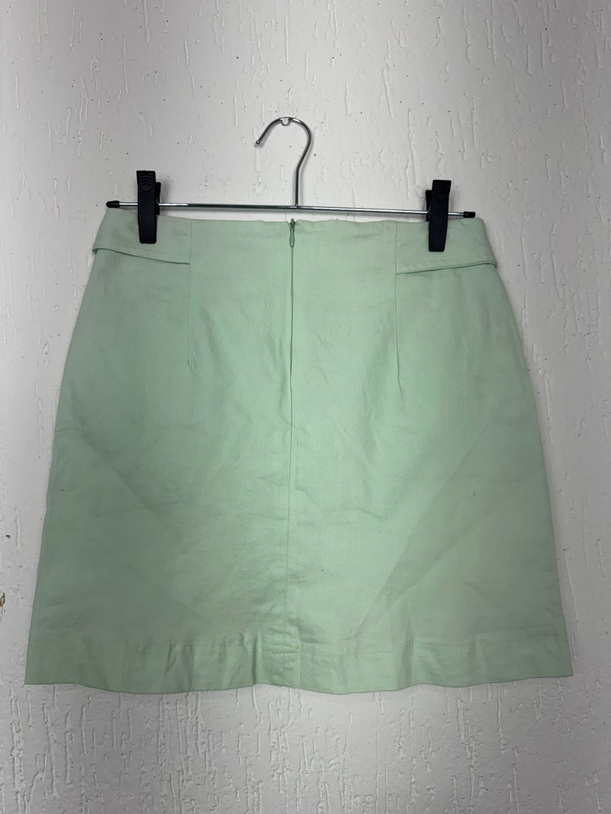 Saia Curta Verde Água em Sarja - Estilo Moderno e Delicado - Tam. M