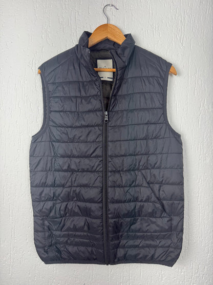 Colete Puffer Preto AL Weekend • Leve e Minimalista