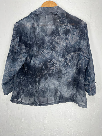 Camisa Gótica Boho Tie-Dye com Brilho e Textura