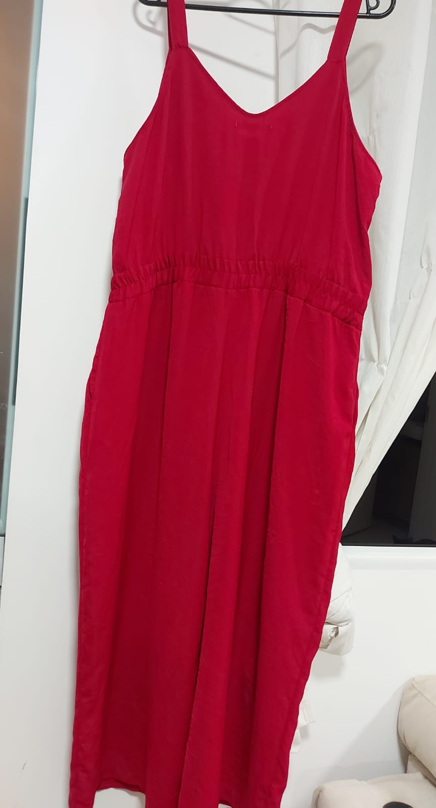 Macacão pantalona Cortelle na cor marsala, tamanho GG, com botões no busto e um caimento perfeito!