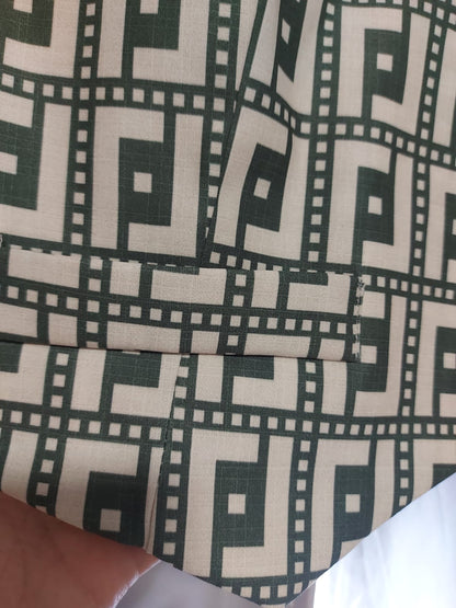 Colete alfaiataria quadriculado verde e off wite, tamanho G2, lindíssimo, peça nova, na etiqueta com valor de desapego!!!