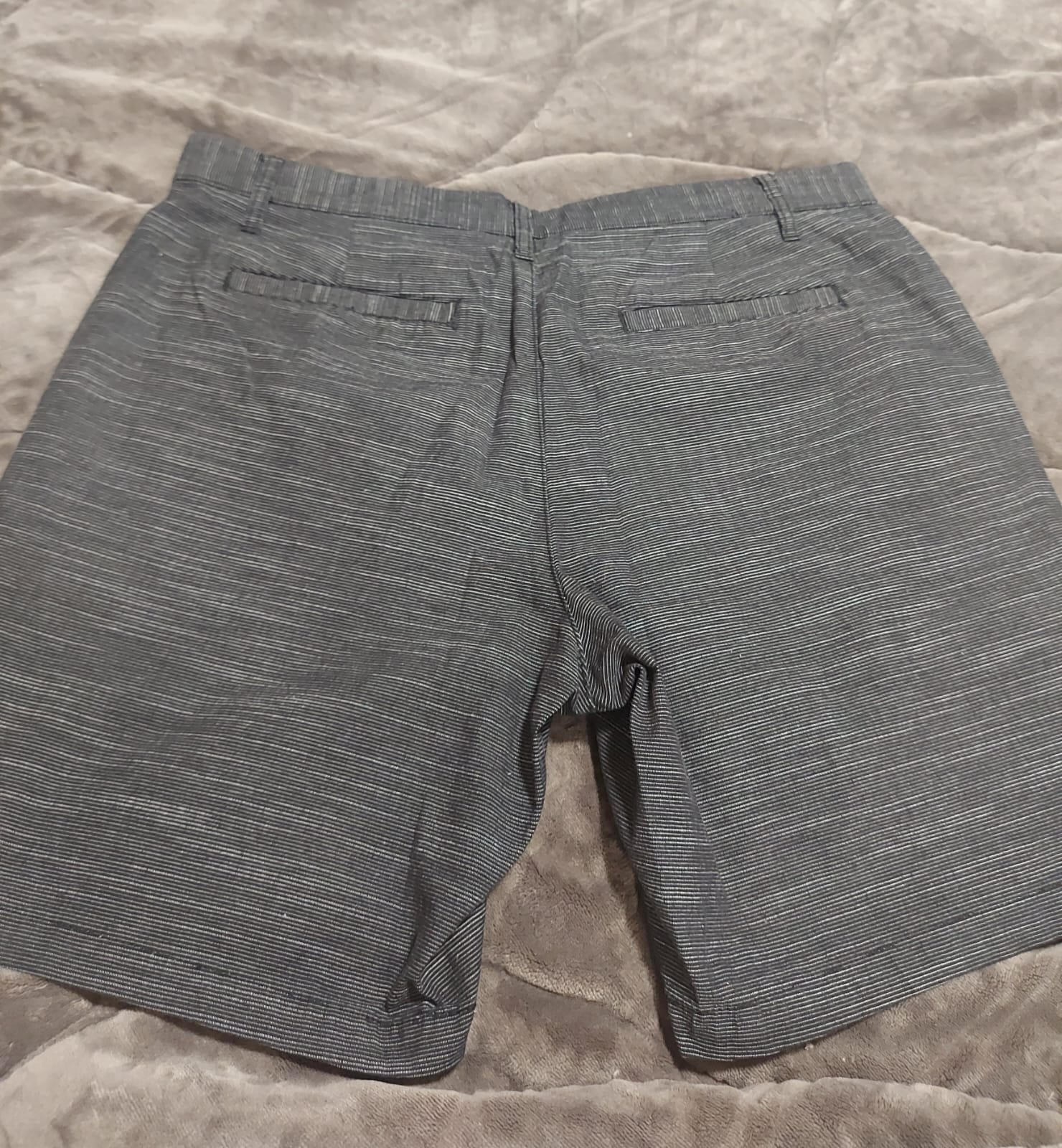 Bermuda masculina risca de giz preta tamanho 46