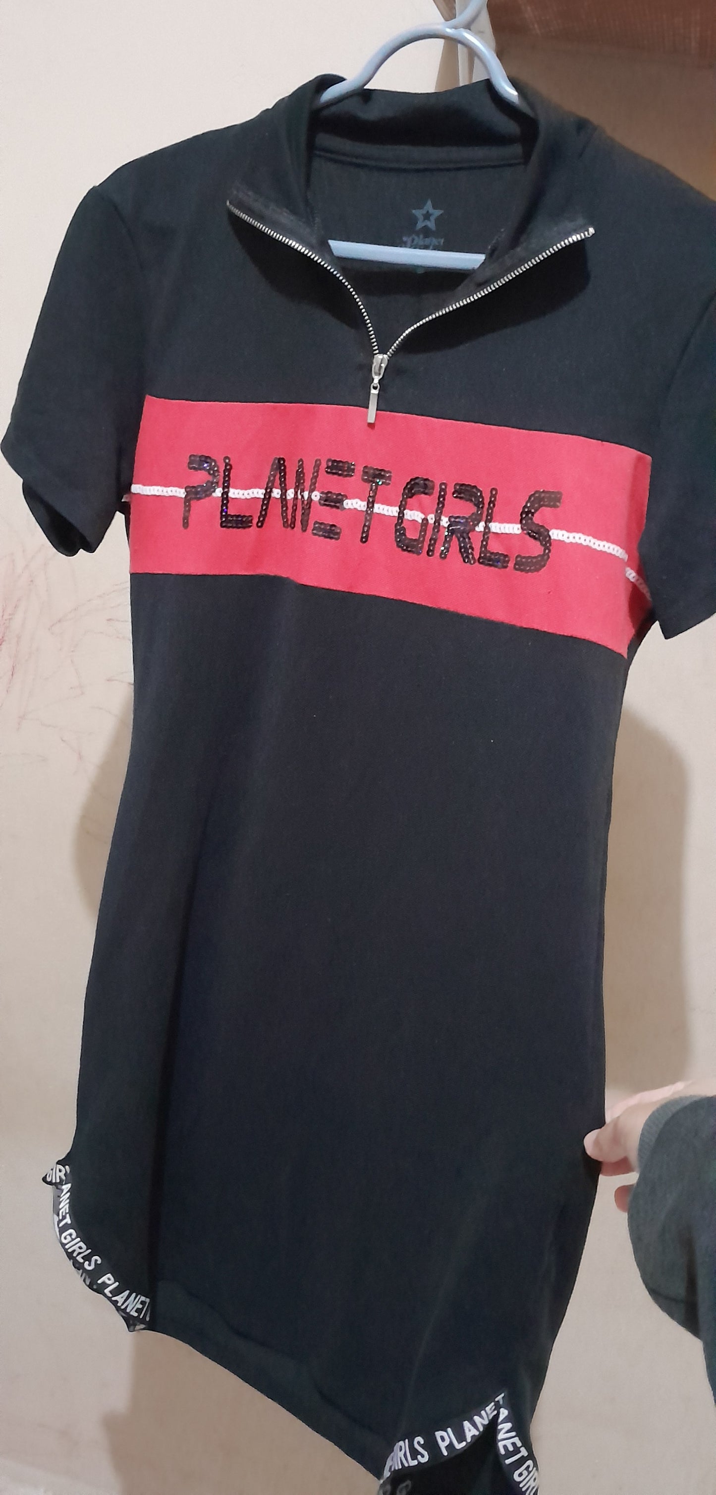 Vestido Canelado Planet Girls Preto e Vermelho com Zíper - Tamanho M