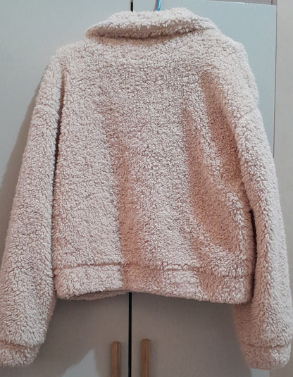 Casaco Teddy Feminino Off-White Com Zíper e Gola – Super Quentinho M