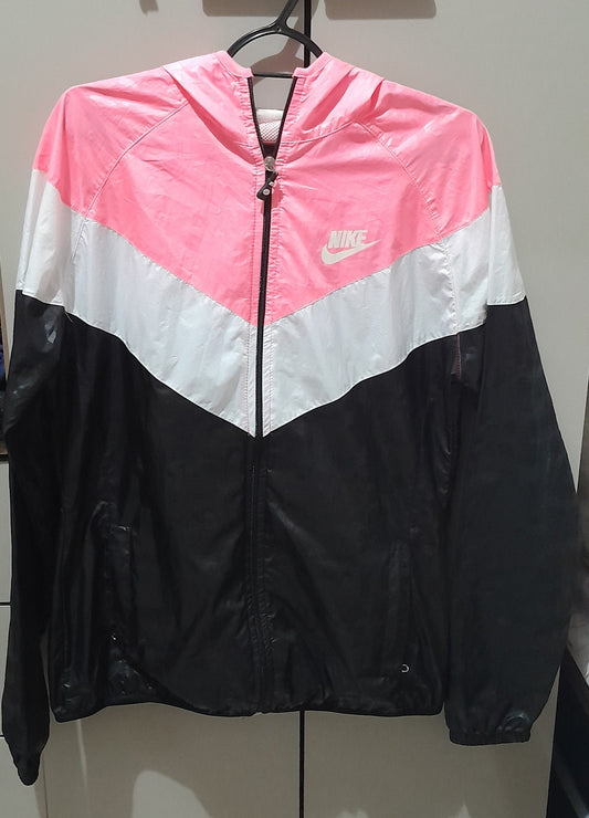 Jaqueta Corta-Vento Nike Windrunner Feminina – Rosa, Branco e Preto P