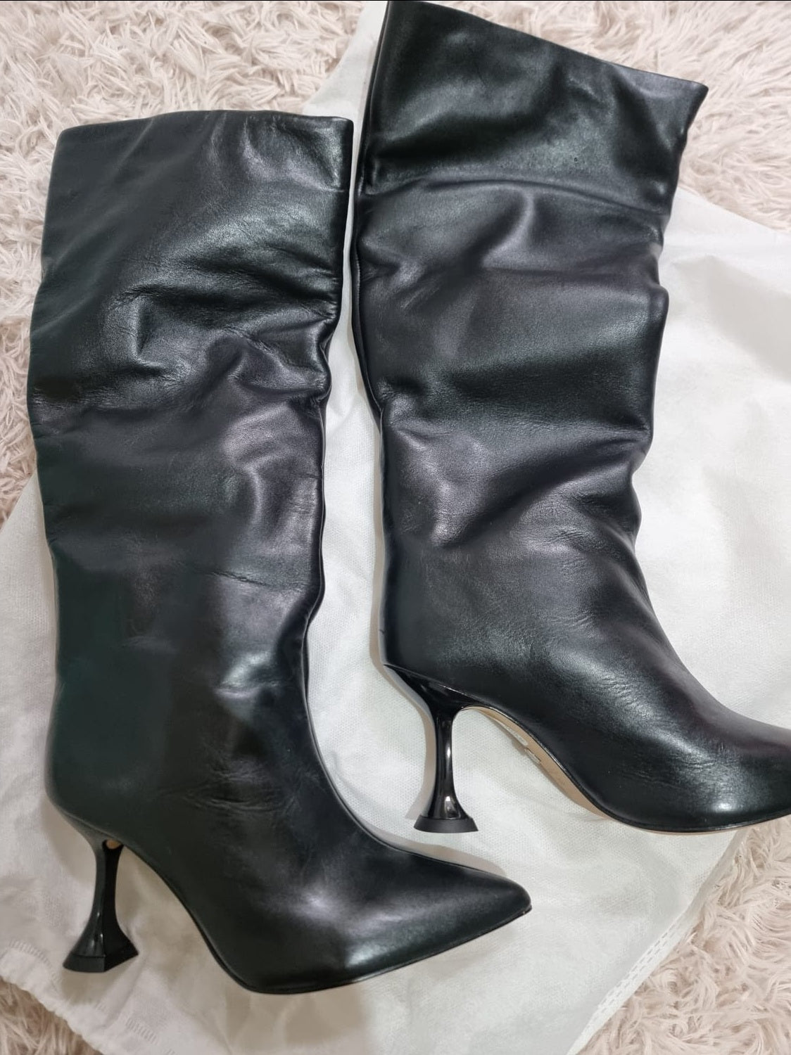Bota Cano Alto Couro Preta Arezzo – Tamanho 34 (Nova)