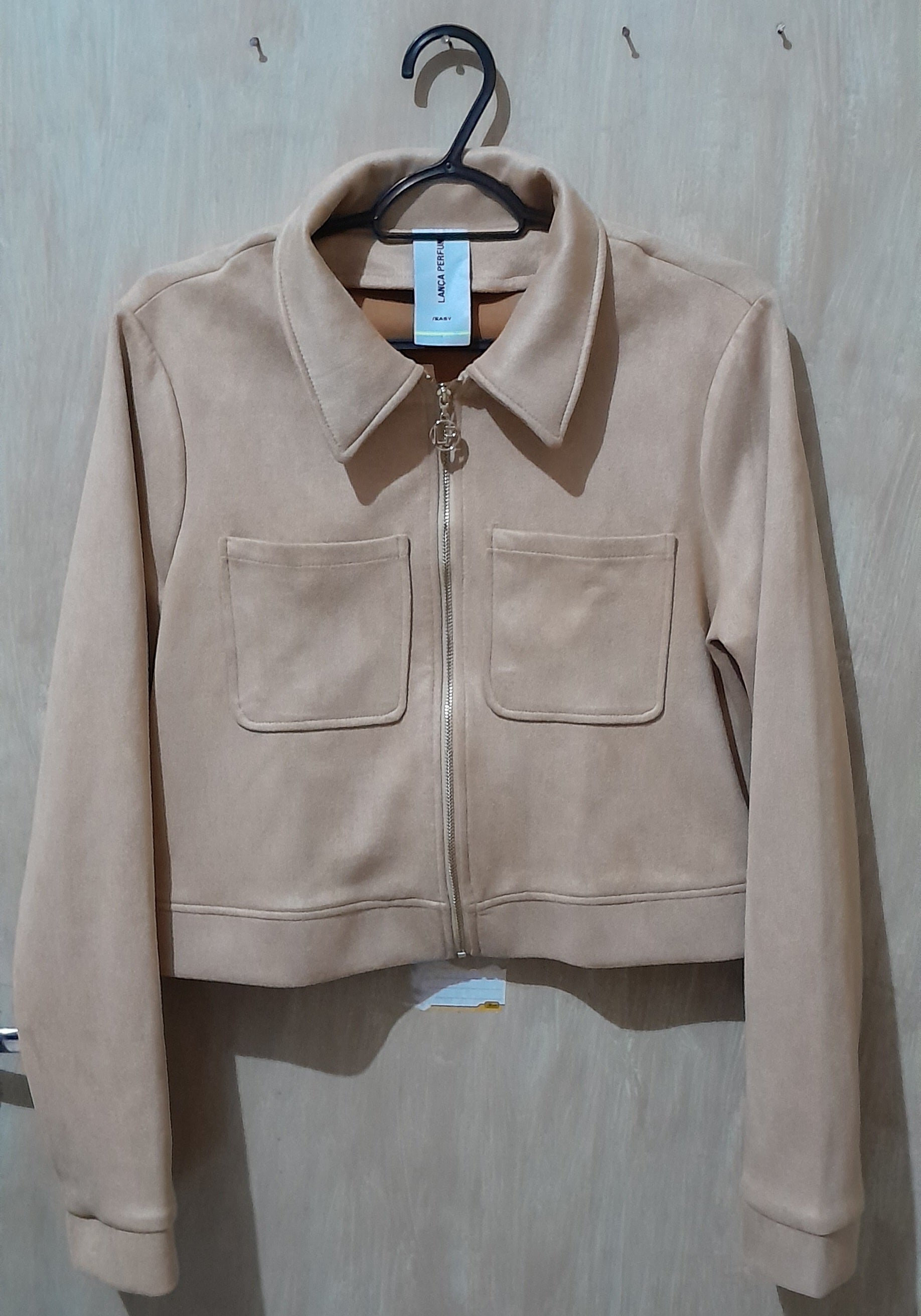 Jaqueta Cropped Lança Perfume Easy Suede Bege M Novo