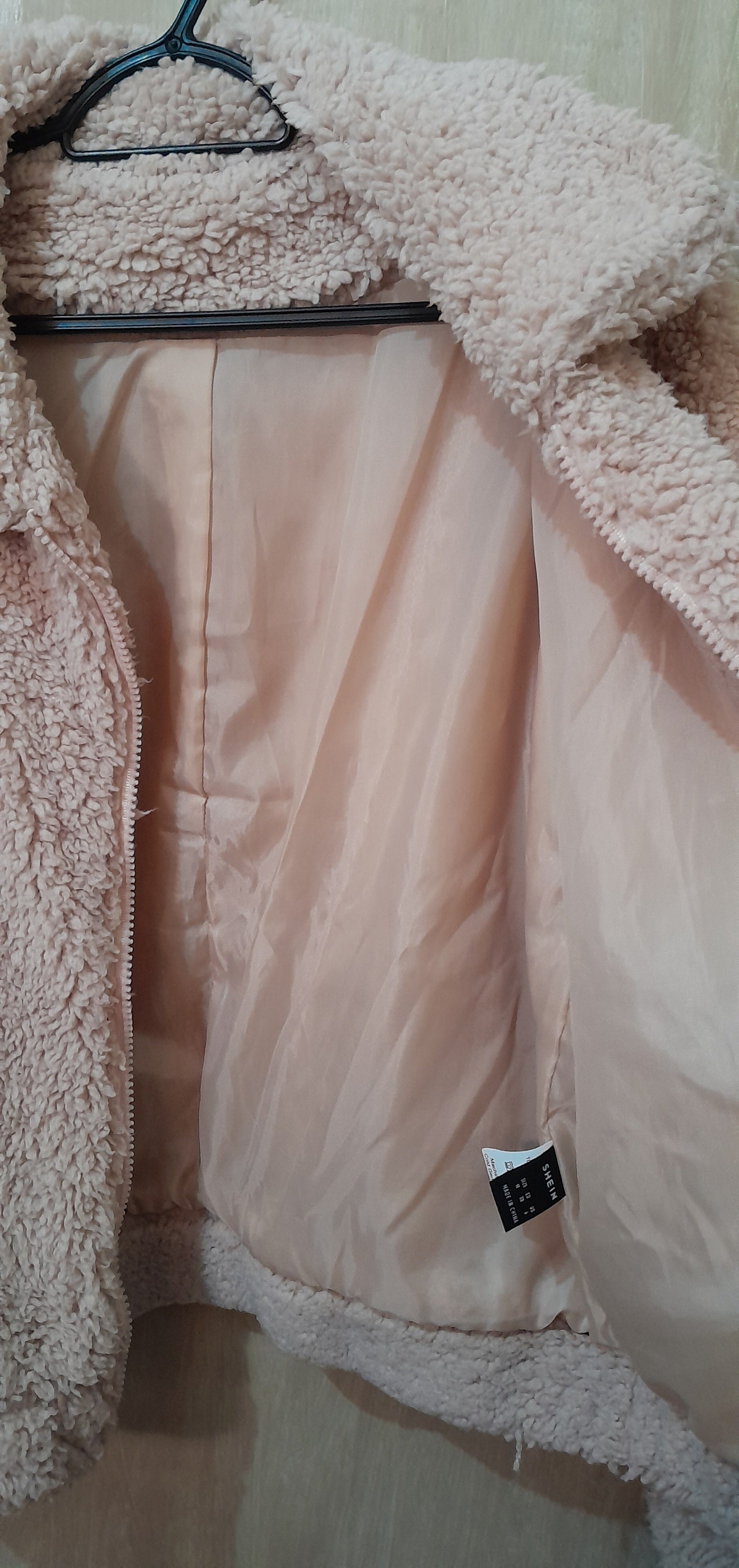 Jaqueta Teddy Cropped Rosa Clara - Tam. M (Seminova SHEIN)