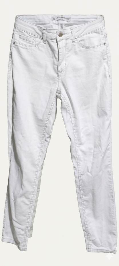 Calça Jeans Branca com Elastano – Tamanho 36 – Confortável e Versátil