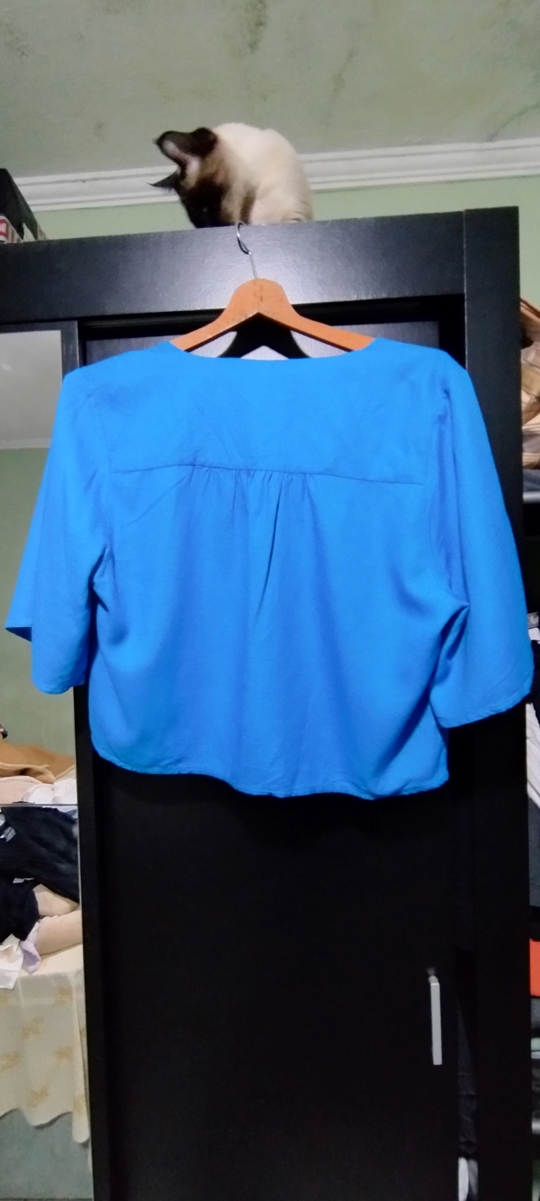 Blusinha Cropped Azul Dzarm - Versátil e Estilosa