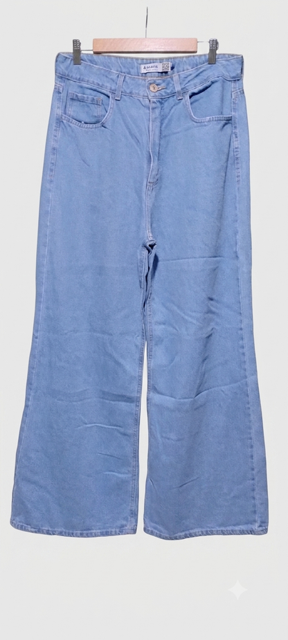 Calça Jeans Wide Leg Azul Claro – Tam 44 (Confortável e Versátil)