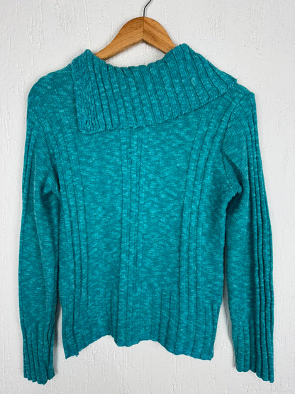 Blusa em Tricot Canelado com Gola Assimétrica e Botões – Verde Petróleo Tamanho M/G