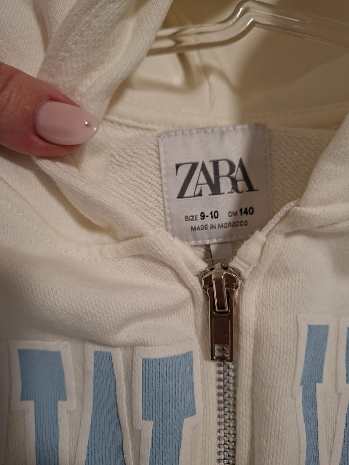 Moleton de zíper da Zara, estilo cropped, na cor off- white, tamanho M, lindíssimo!!!