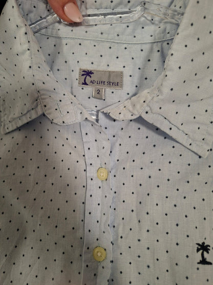Camisa casual AD LIFE STYLE, azul bebê com estampa poá, tamanho 2, lindíssima!!!