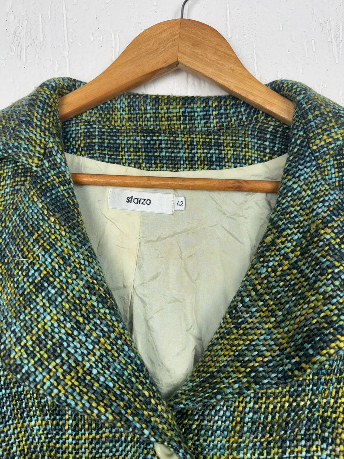 Casaco Blazer Feminino em Tweed Sfarzo – Tons Verdes e Mostarda  tamanho M