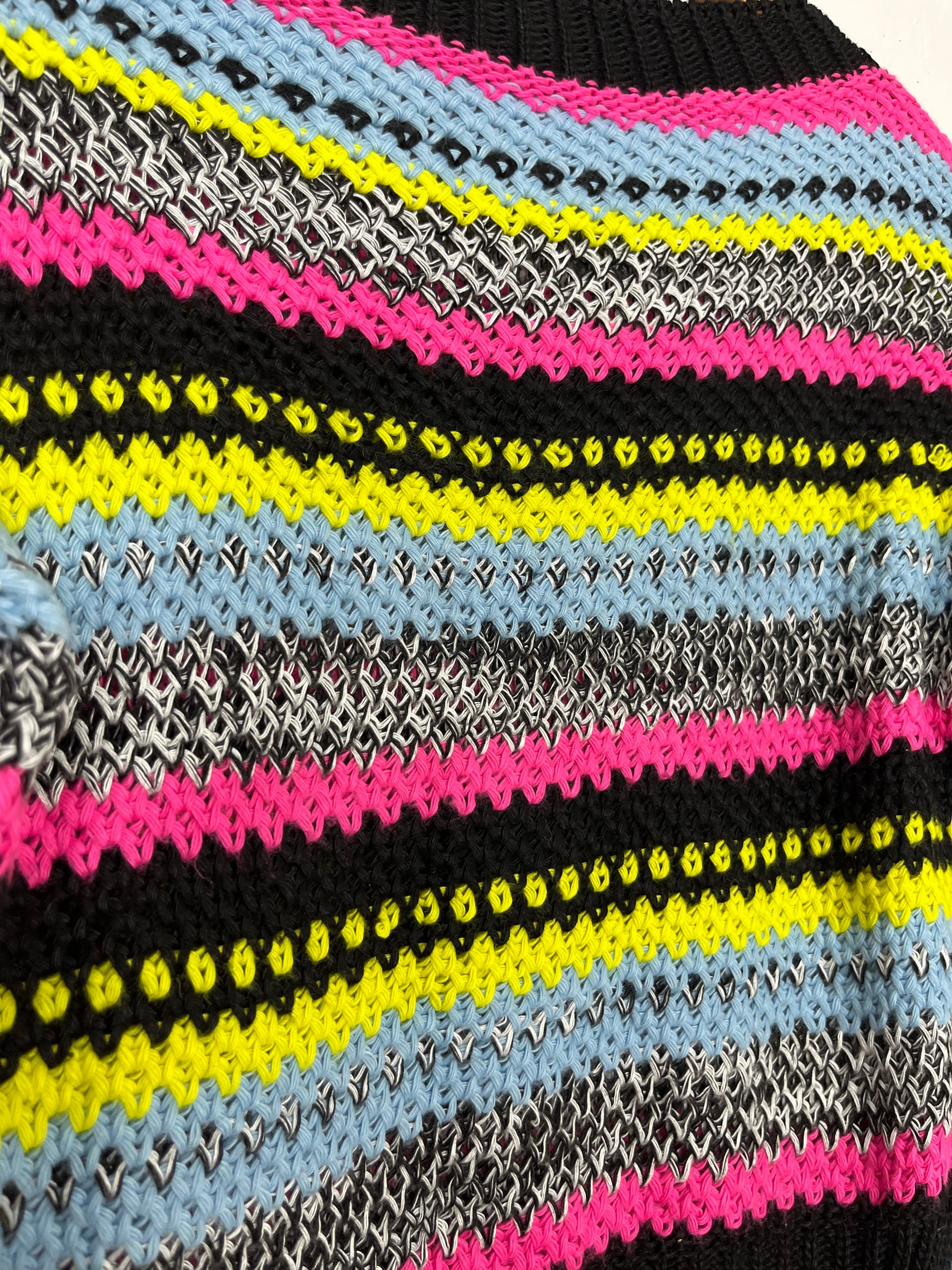 Blusa crochê colorida