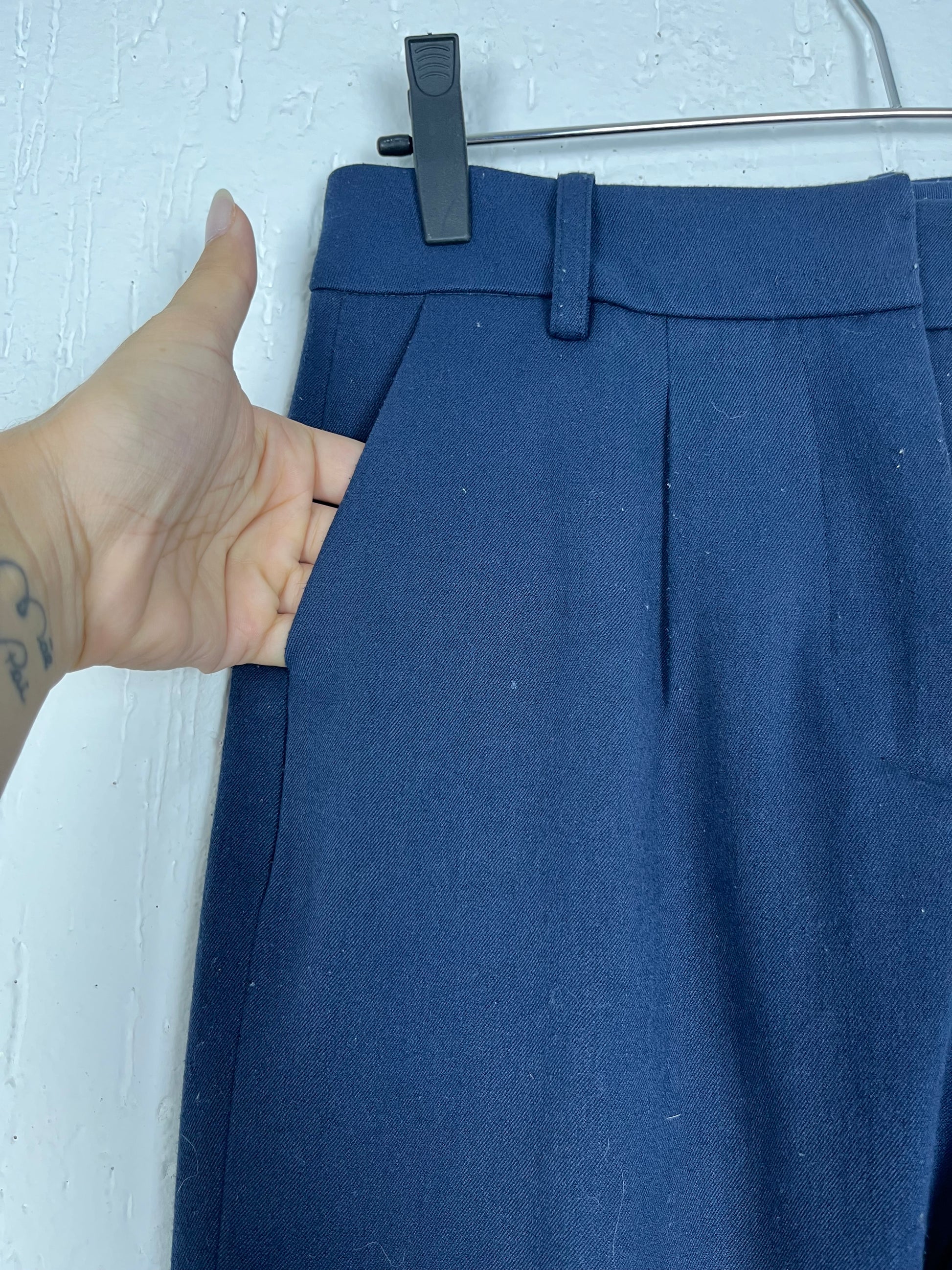 Calça azul marinho da Canal