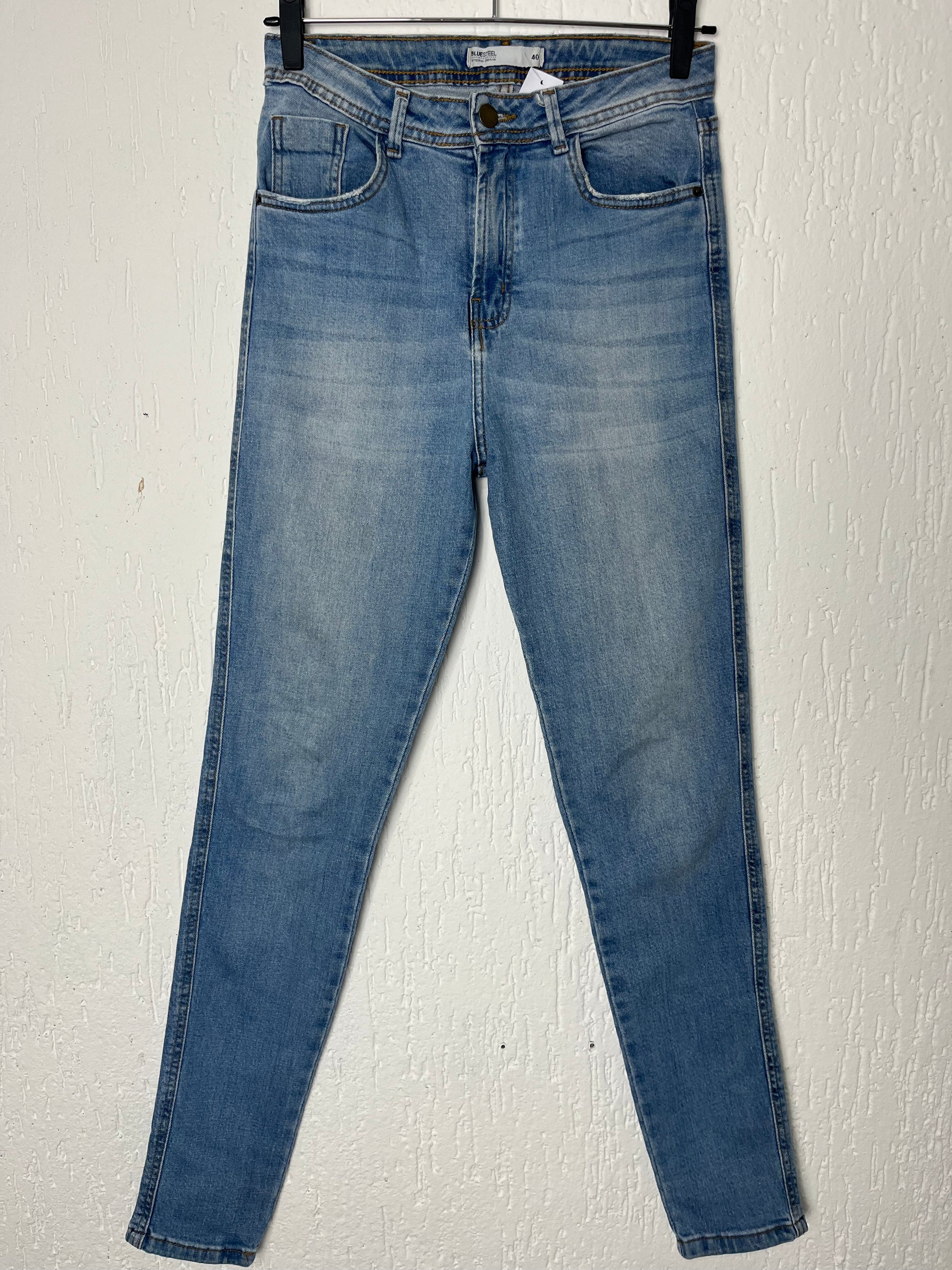 Calça Jeans Blue Steel Lavagem Média - Tamanho 40