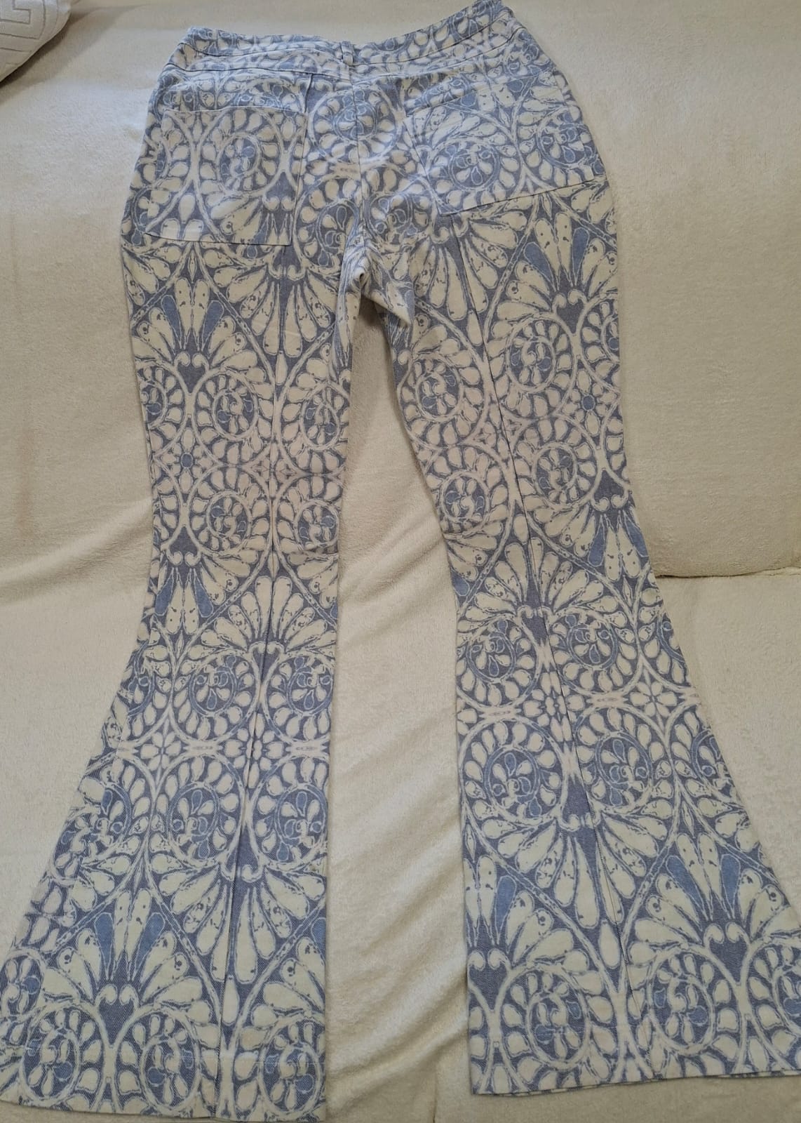 Calça de sarja TVZ estampada Azulejo Blue femimina tamanho 44