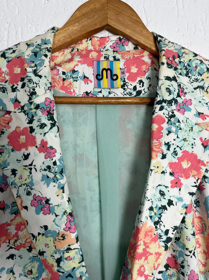 Blazer Alfaiataria Floral — Estampa que Não Volta