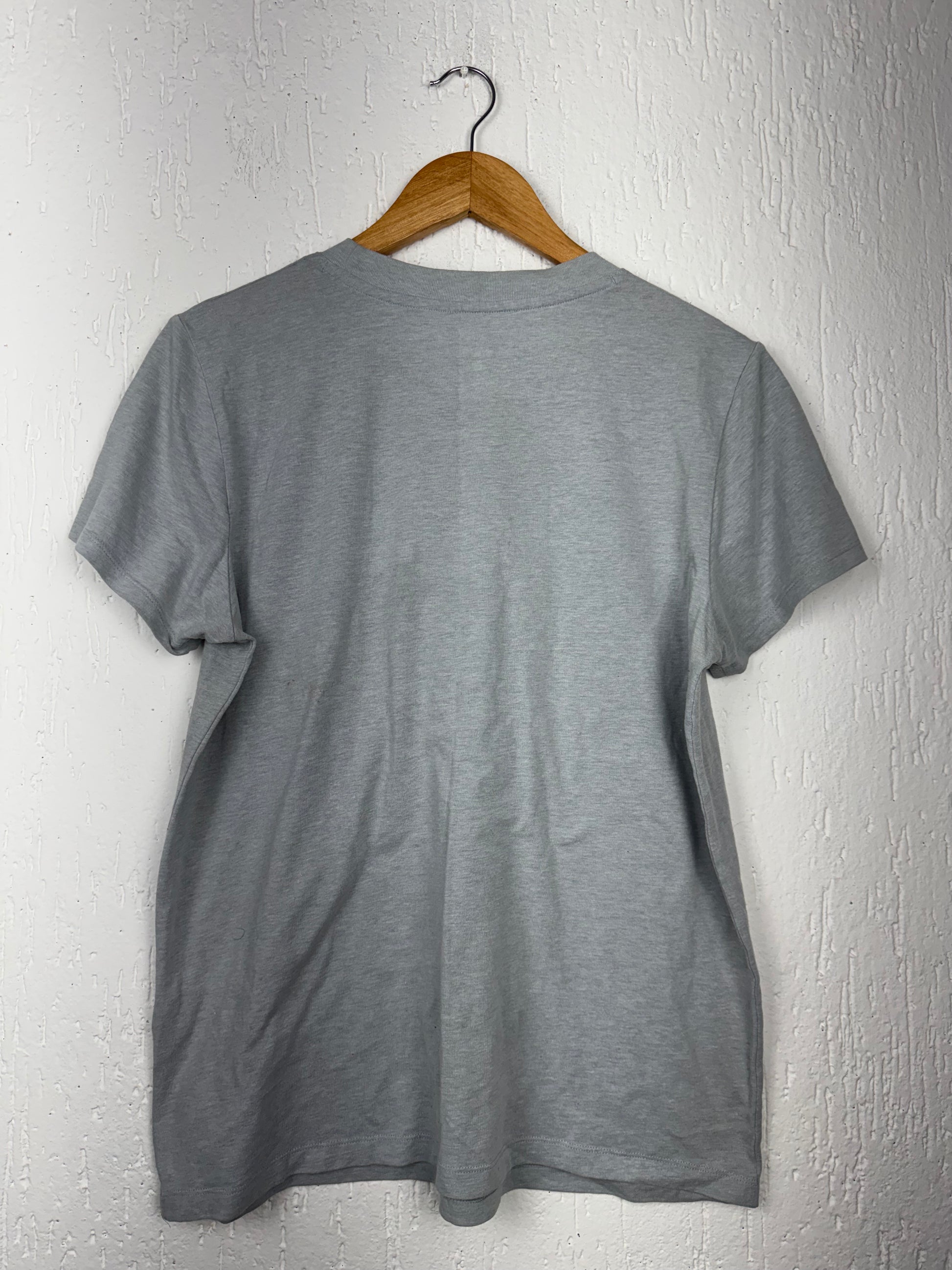 Camiseta Under Armour Cinza Mescla Logo Centralizado