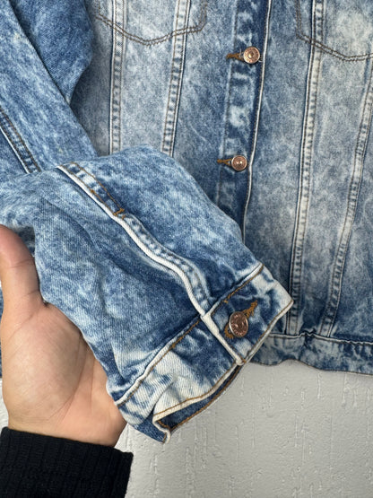 Jaqueta Jeans Acid Wash Marisa • Marmorizada