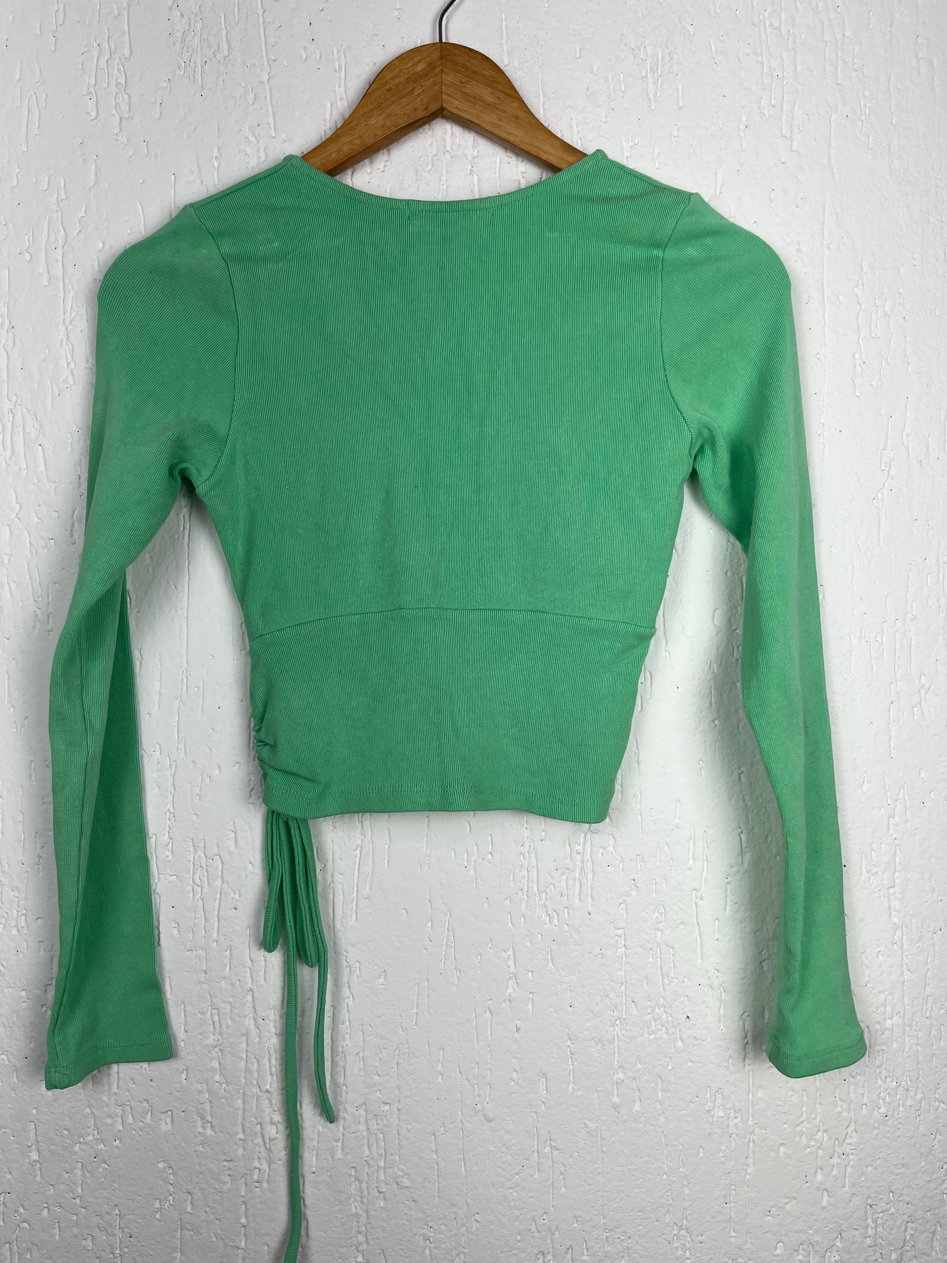 Blusa verde de Manga Longa