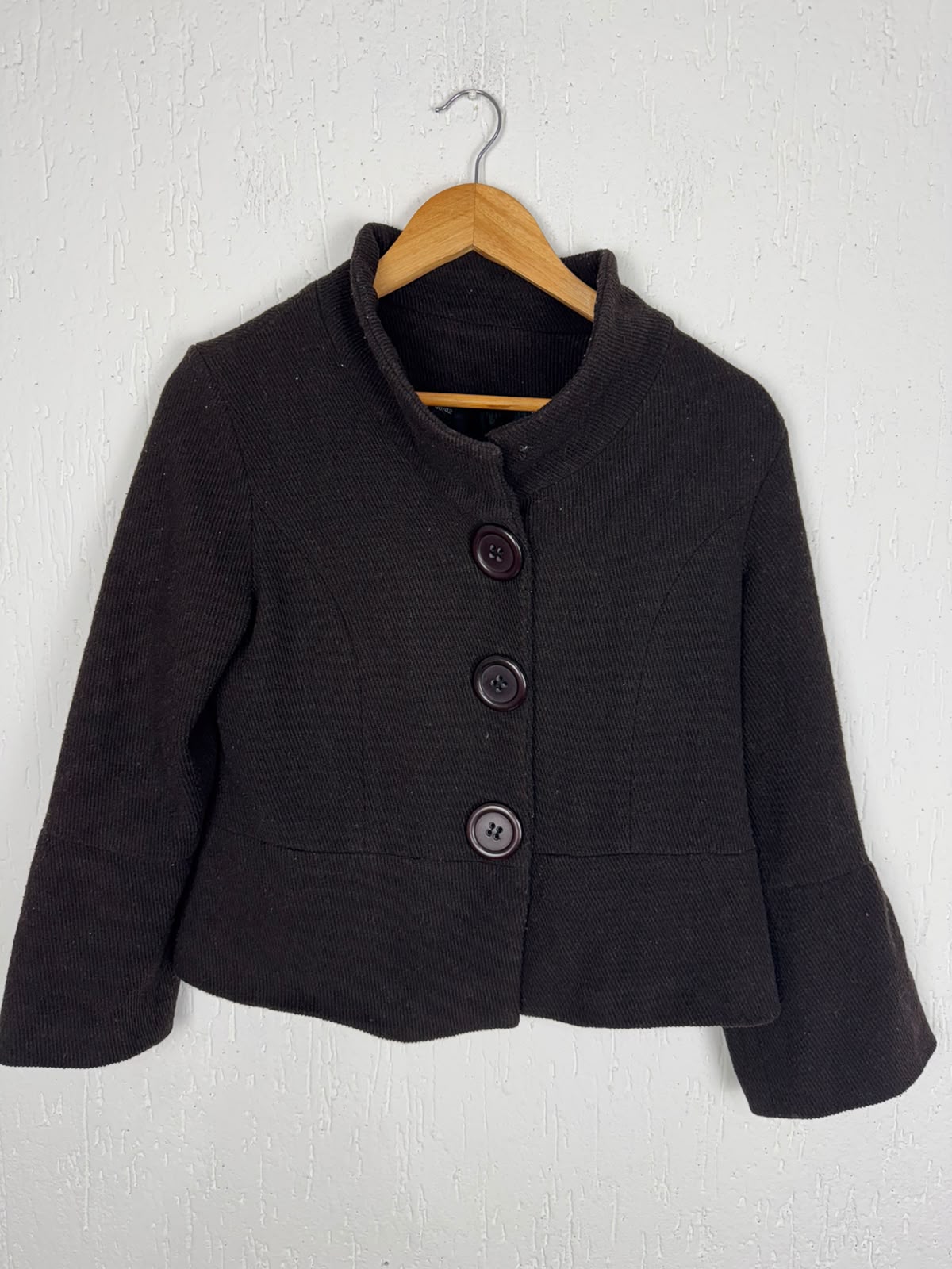 Casaco Curto Estilo Bomber em Lã Gorda – Cor Café Tamanho M pequeno