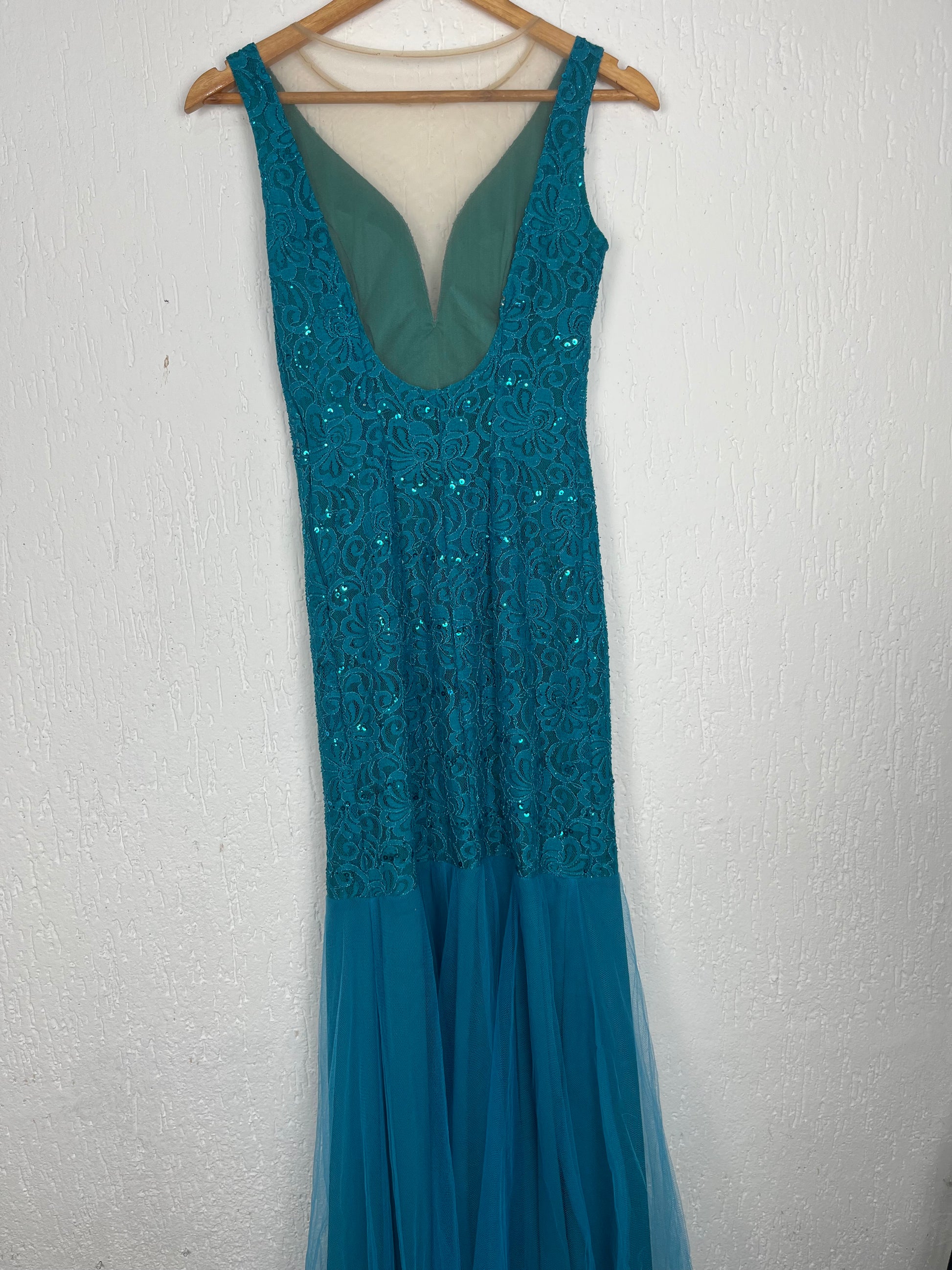 Vestido de Festa Longo Renda e Paetês Azul