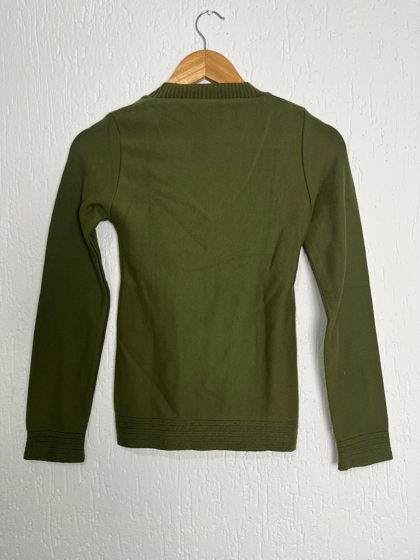 Suéter feminino verde militar