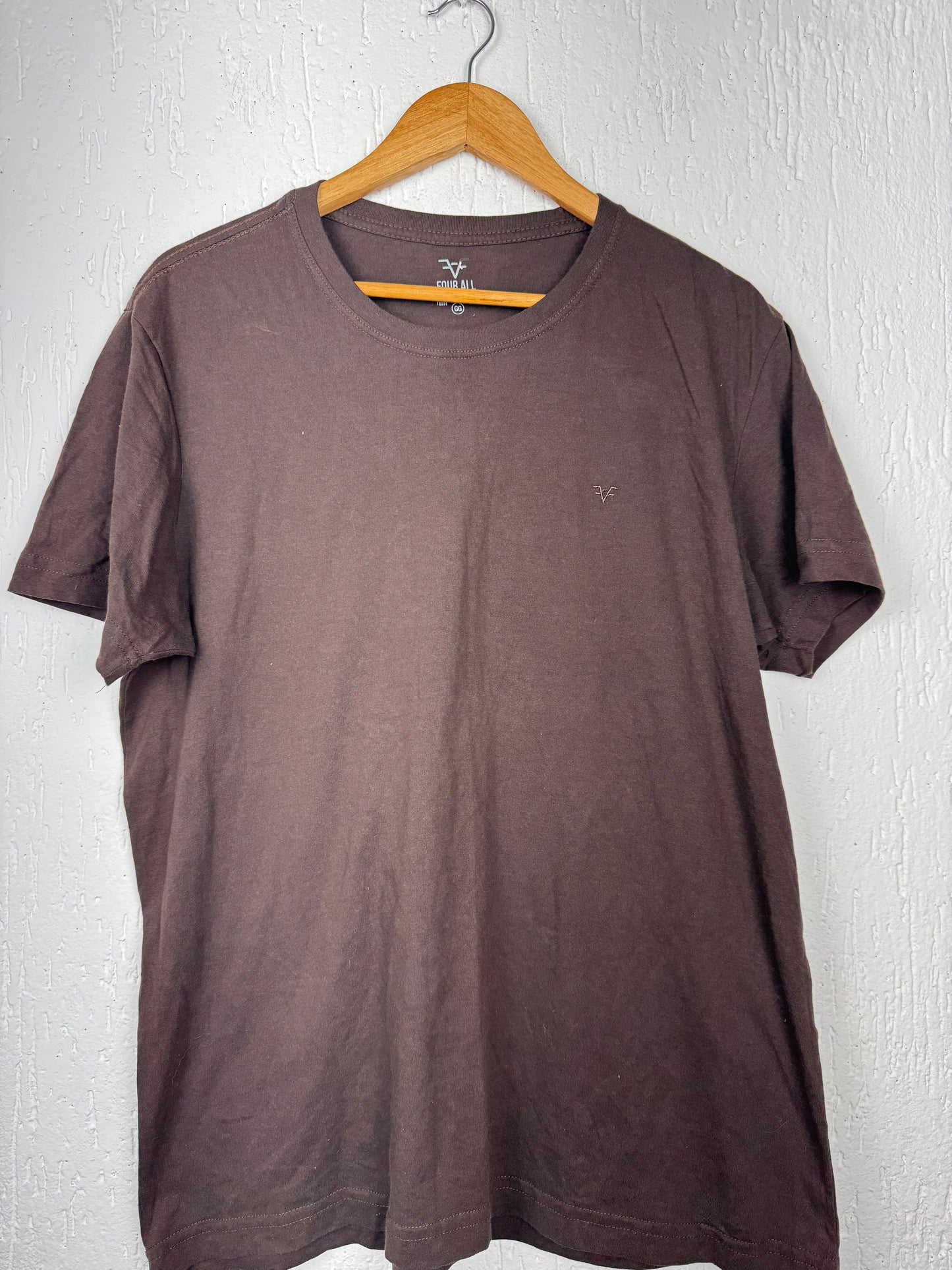 Camiseta Four All Marrom Chocolate Básica