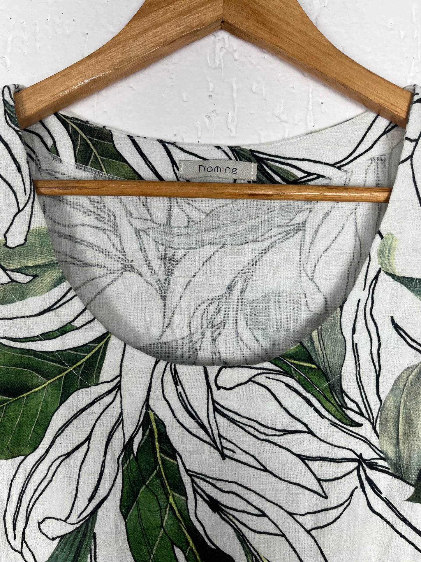 Regata Namine Botânica em Linho - Frescor e Elegância