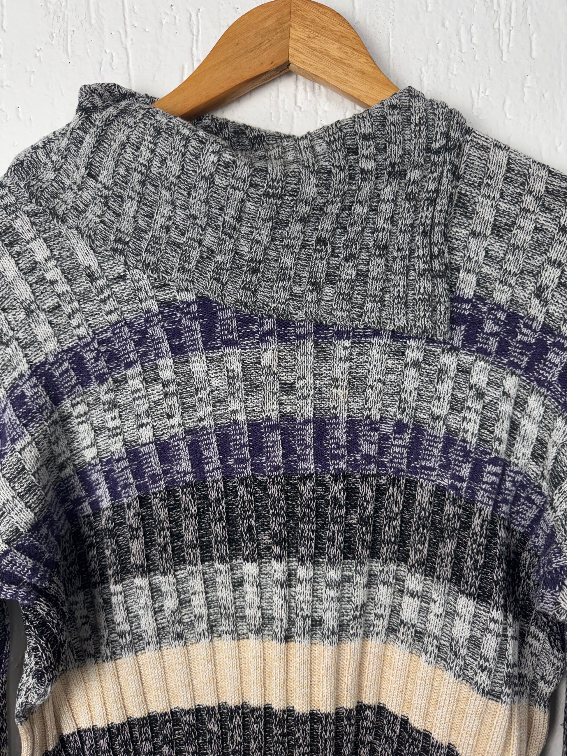 Suéter Tricot Vintage Gola Alta Listrado • Cinza, Roxo e Off-White