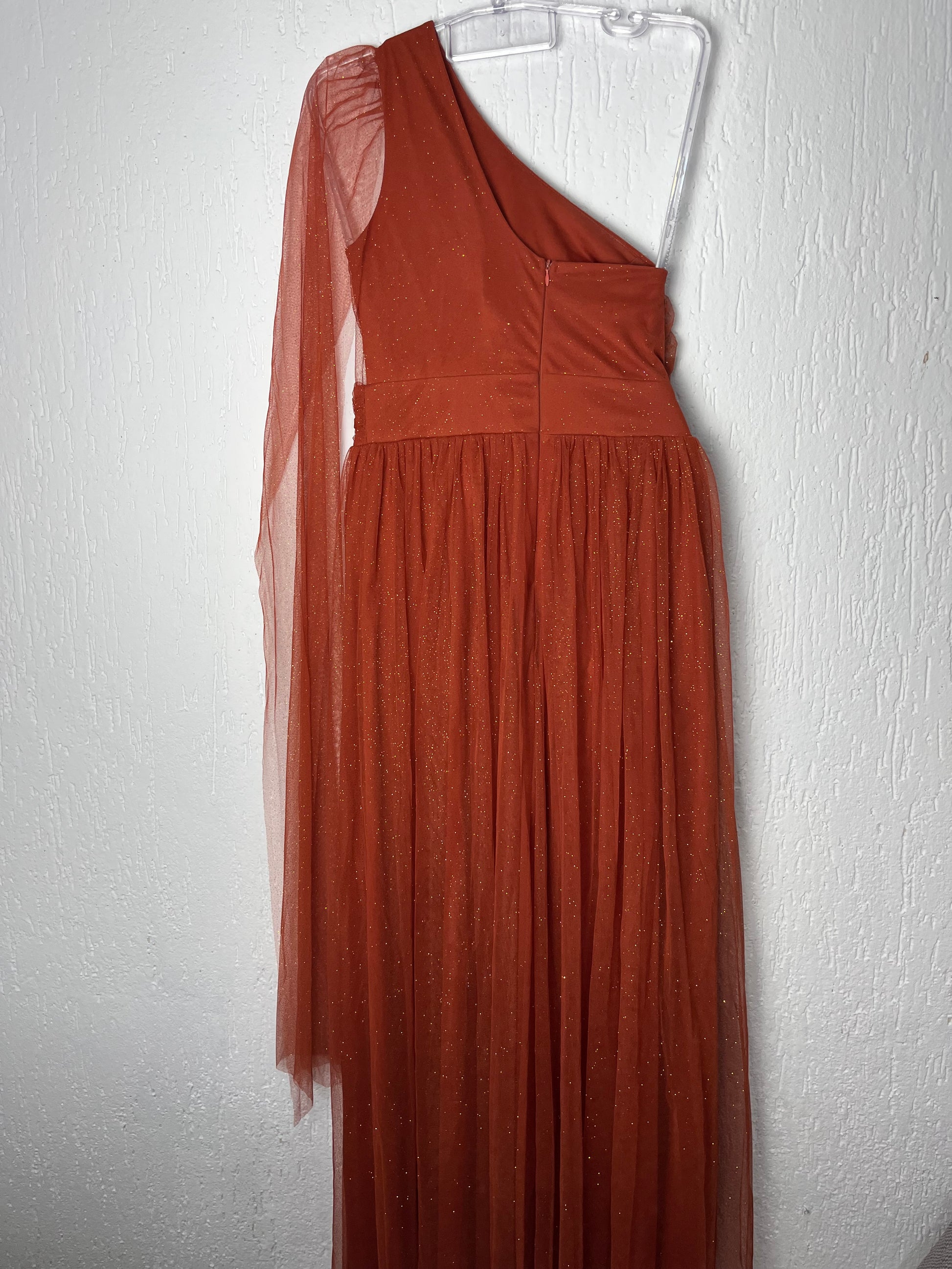 Vestido de Festa Longo Terracota com Brilho - Um Ombro Só