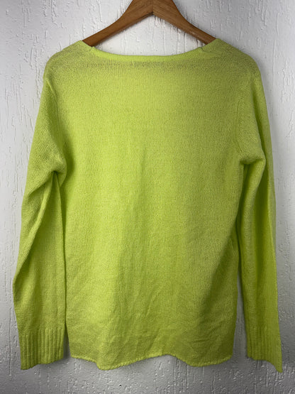 Suéter Tricô Verde Limão Gola V Levinho
