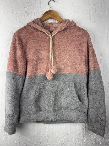 Blusa Pelúcia Capuz Rosê e Cinza Pompom