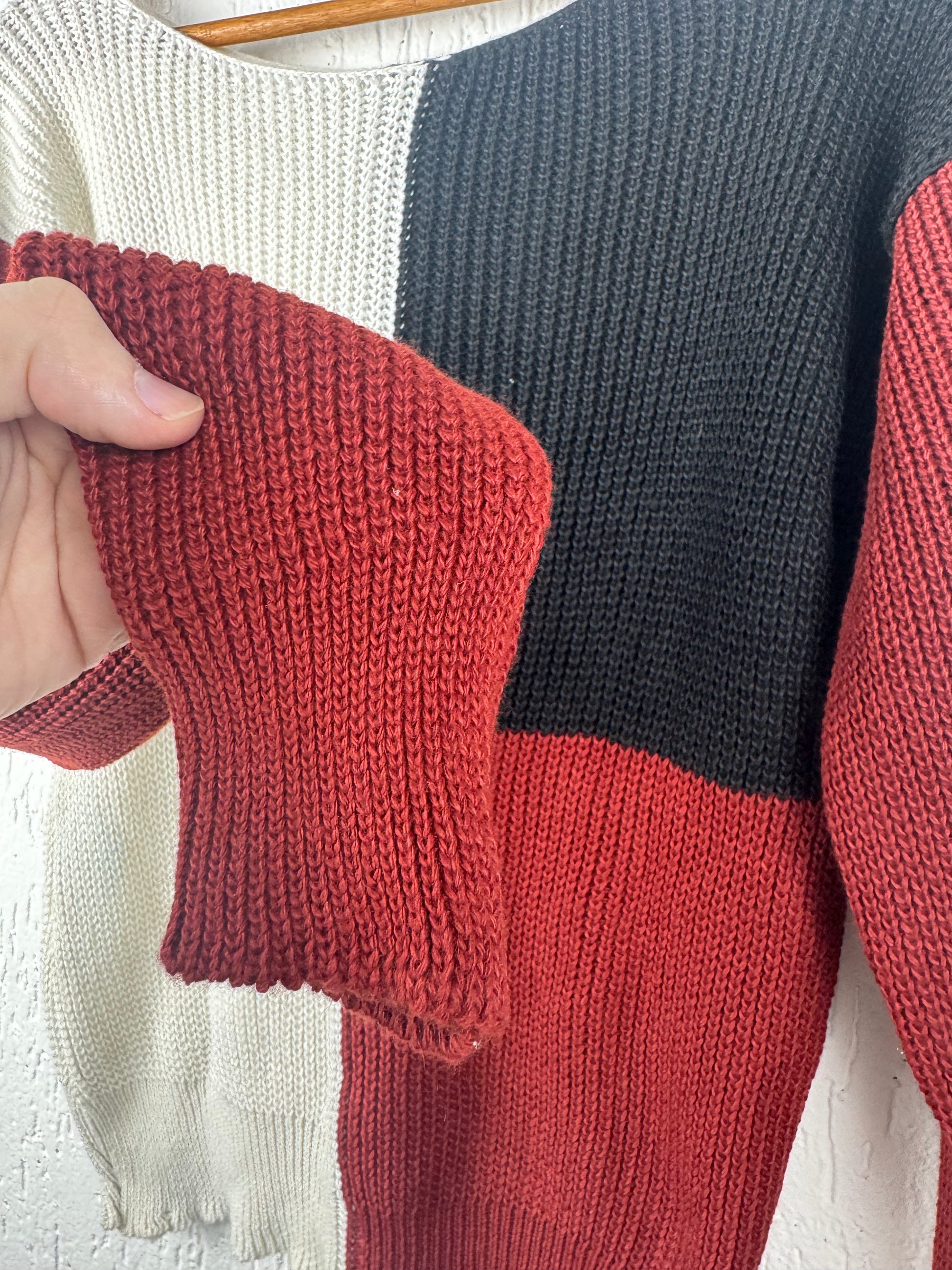 Suéter Tricô Color Block Off-White Preto Telha