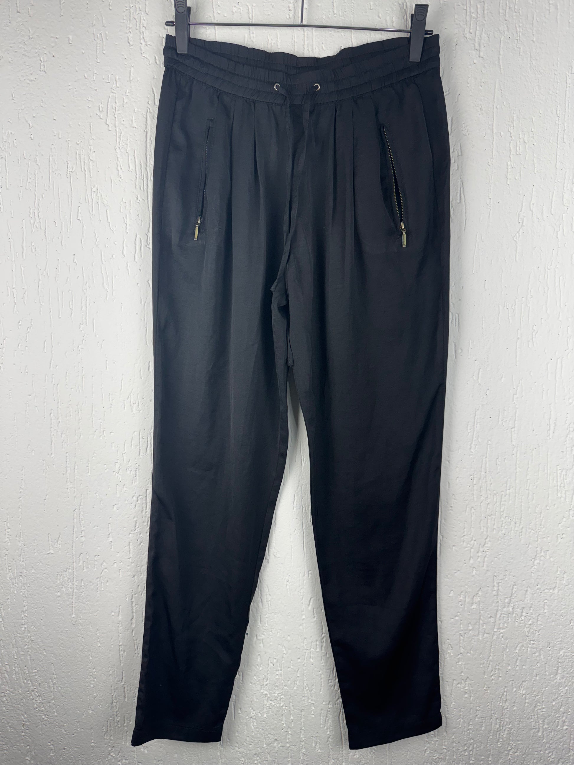 Calça Jogger Zara Preta Fluida Bolso Zíper