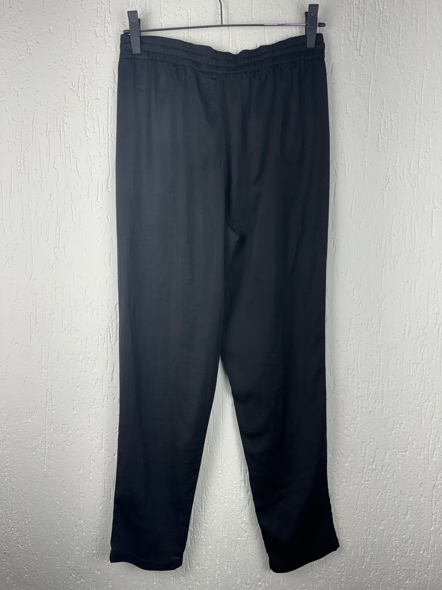 Calça Jogger Zara Preta Fluida Bolso Zíper