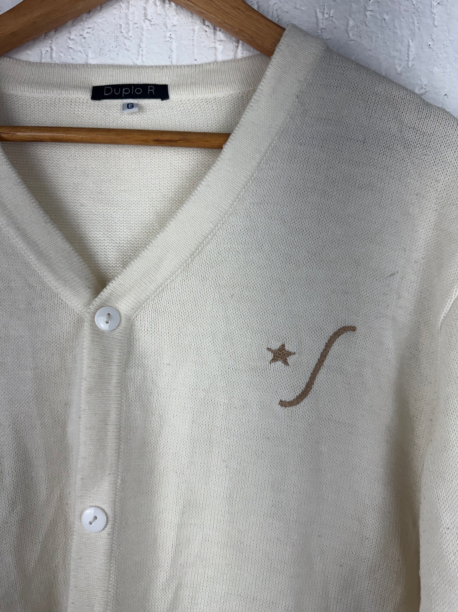 Cardigan Tricô Off-White Gola V Botões