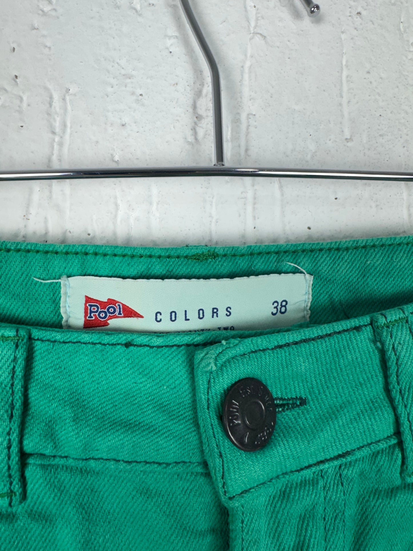Saia Jeans Verde Destroyed Curta Barra Desfiada