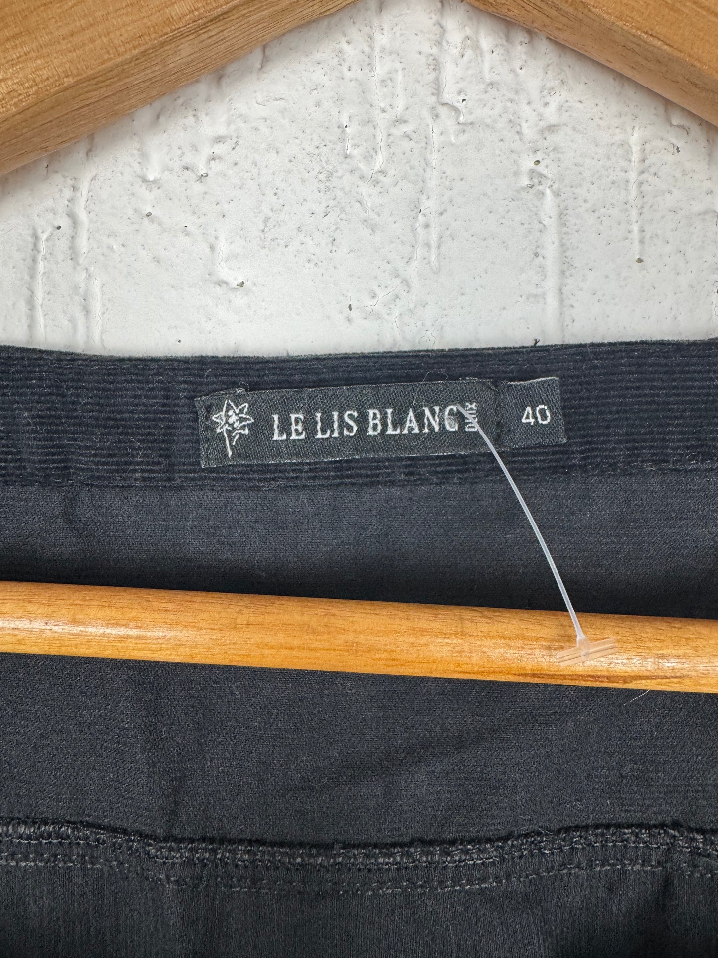Vestido Le Lis Blanc Veludo Cotelê Preto Lace-Up