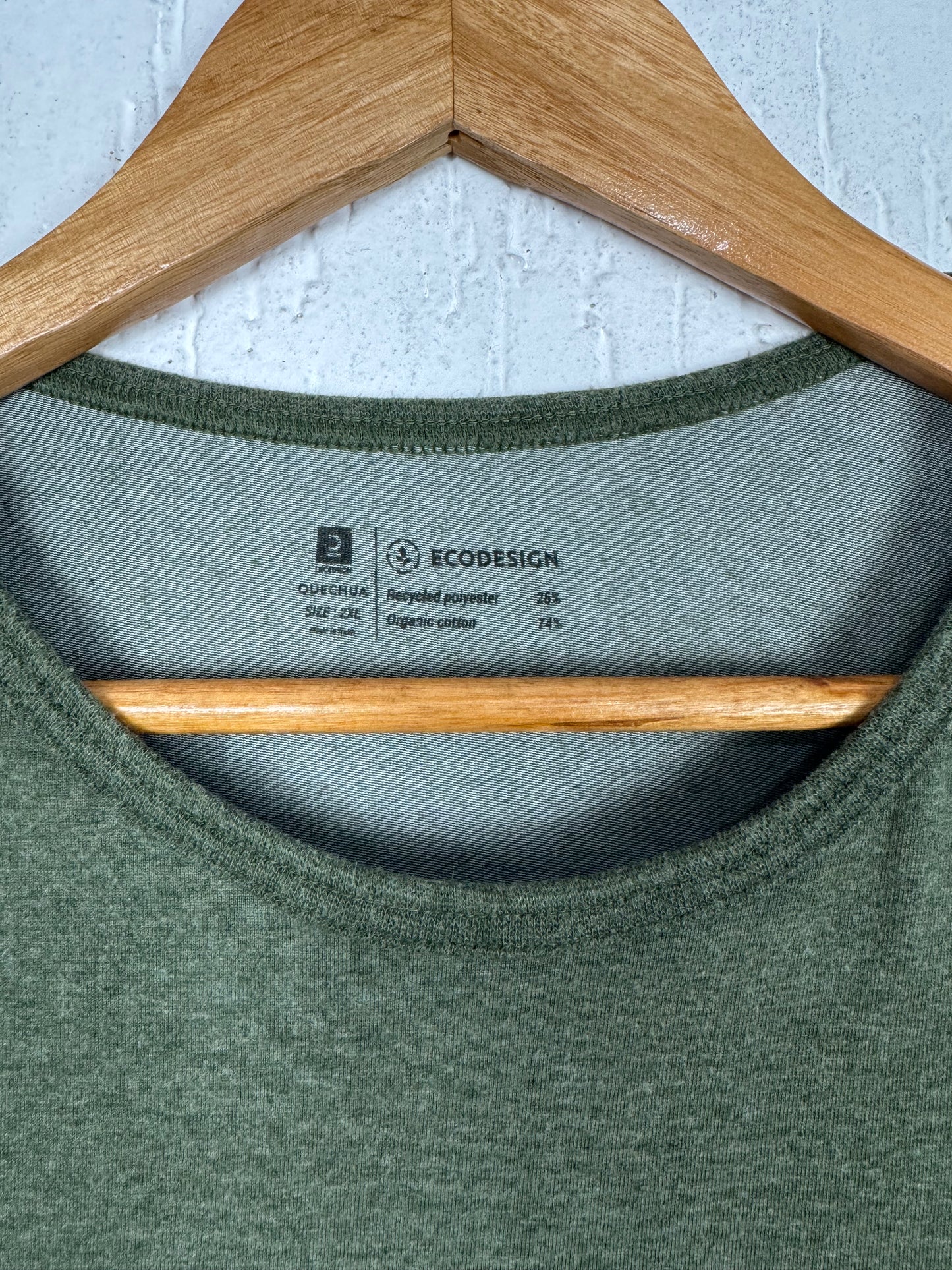 Camiseta Quechua Verde Militar Estampa Acampamento XGG