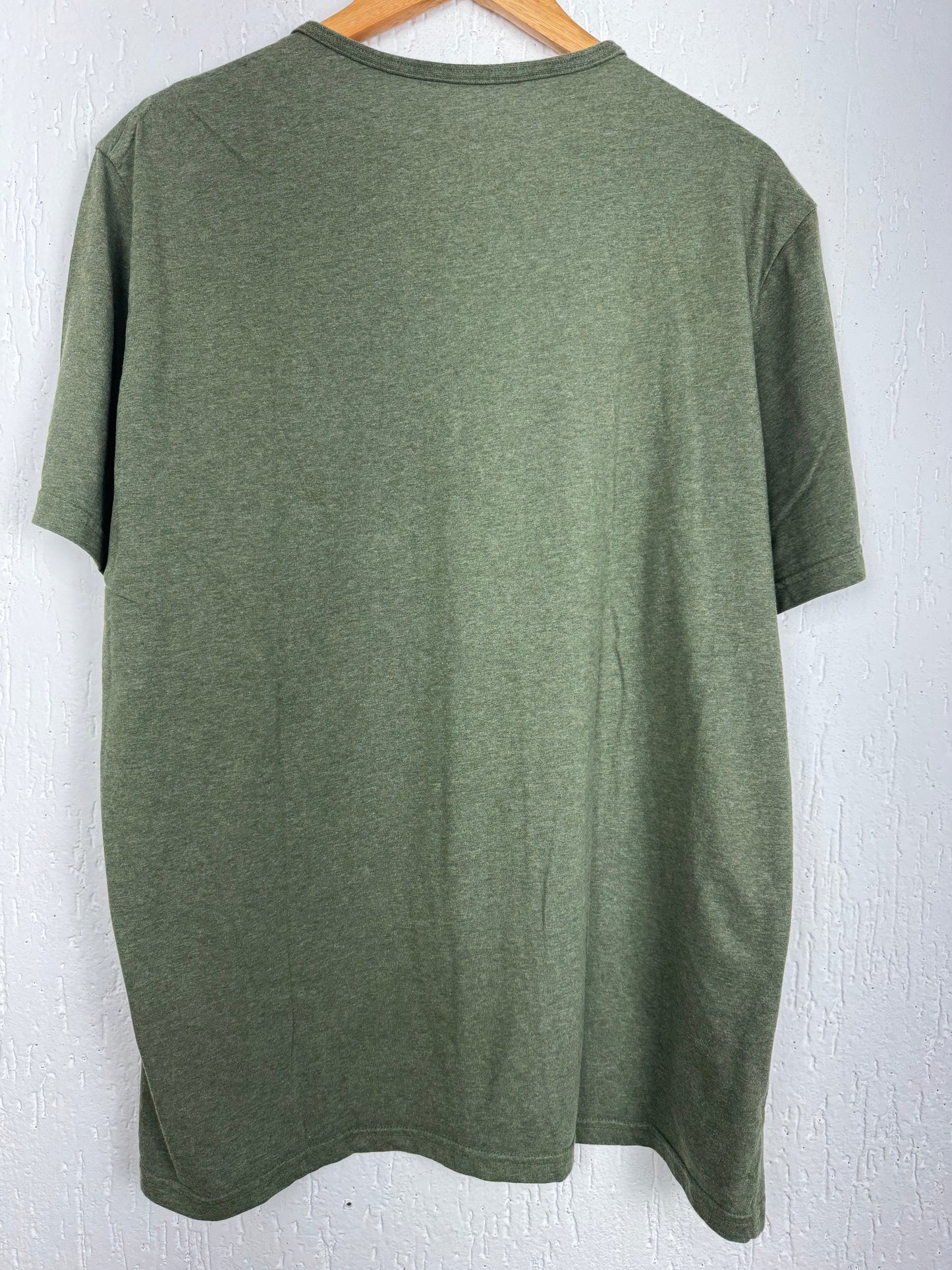 Camiseta Quechua Verde Militar Estampa Acampamento XGG