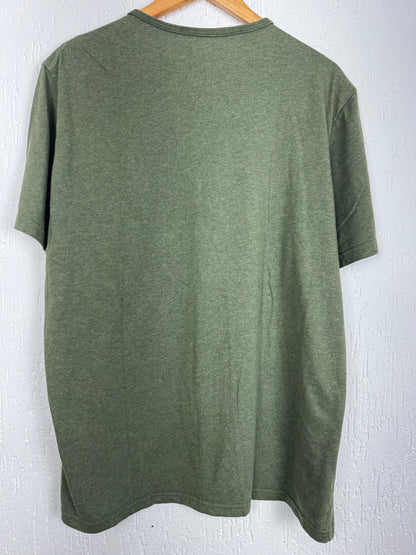 Camiseta Quechua Verde Militar Estampa Acampamento XGG