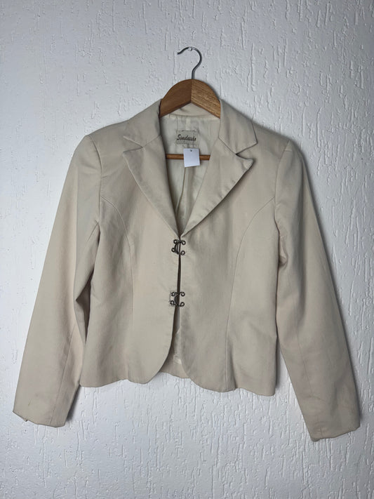 Blazer Feminino Off-White Estruturado com Fecho de Gancho Ornamental
